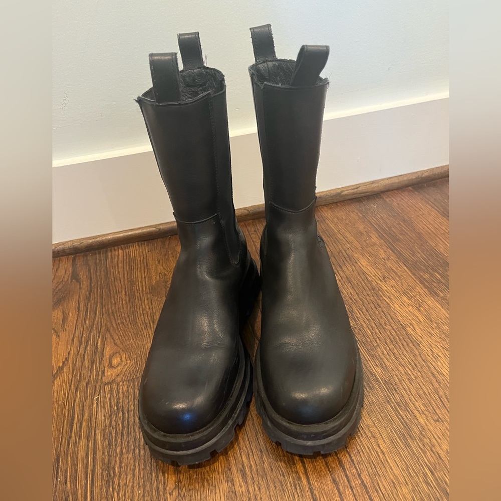 Steve Madden Lug Boots